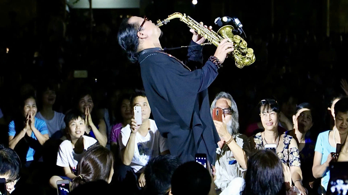 Giấc mơ vẫn tiếp diễn